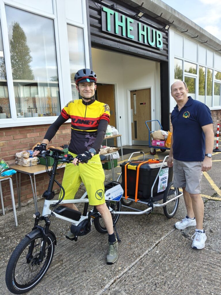 Ford e-bike delivers for the foodbank